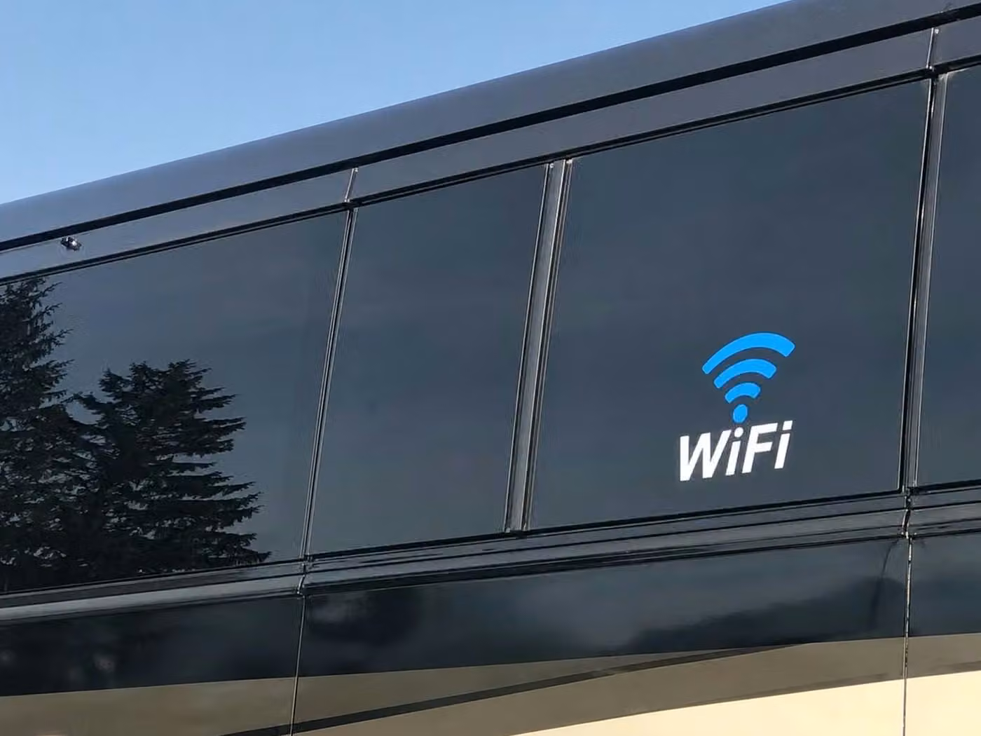 goshen 25 passenger minibus wifi