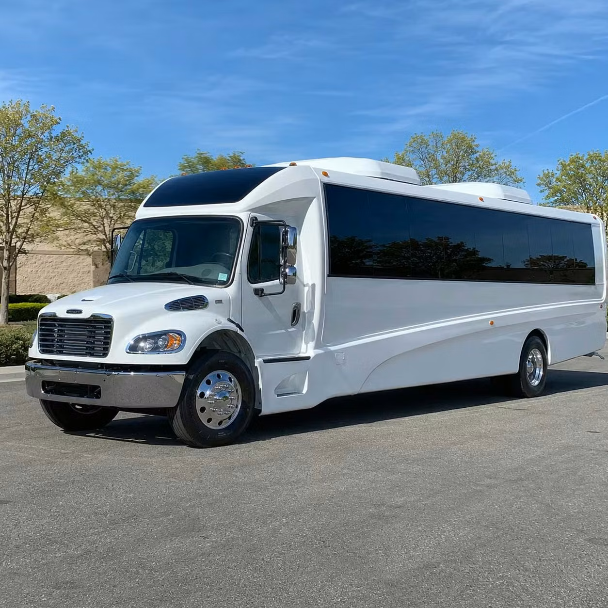 goshen 28 passenger minibus rental