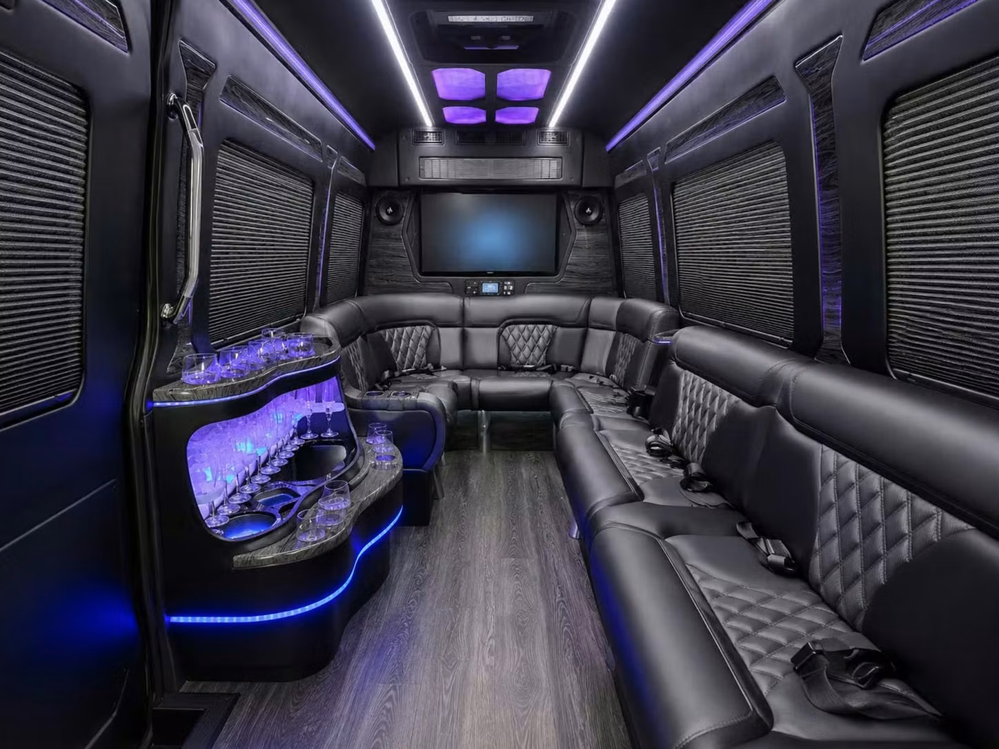 goshen seamless shuttles for tours and conferences